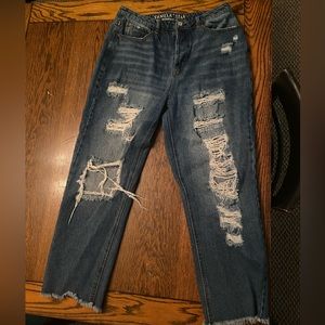 Vanilla star ripped jeans size 13